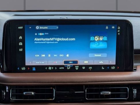 Used 2025 Lincoln Aviator Reserve w/ Equipment Group 201A AWD/4WD image 19
