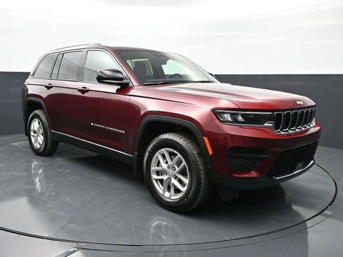 New 2026 Jeep Grand Cherokee Laredo X AWD/4WD image 1