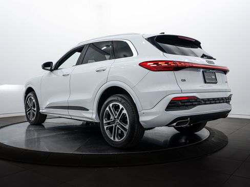 Certified 2025 Audi Q5 Premium Plus w/ Premium Plus image 5