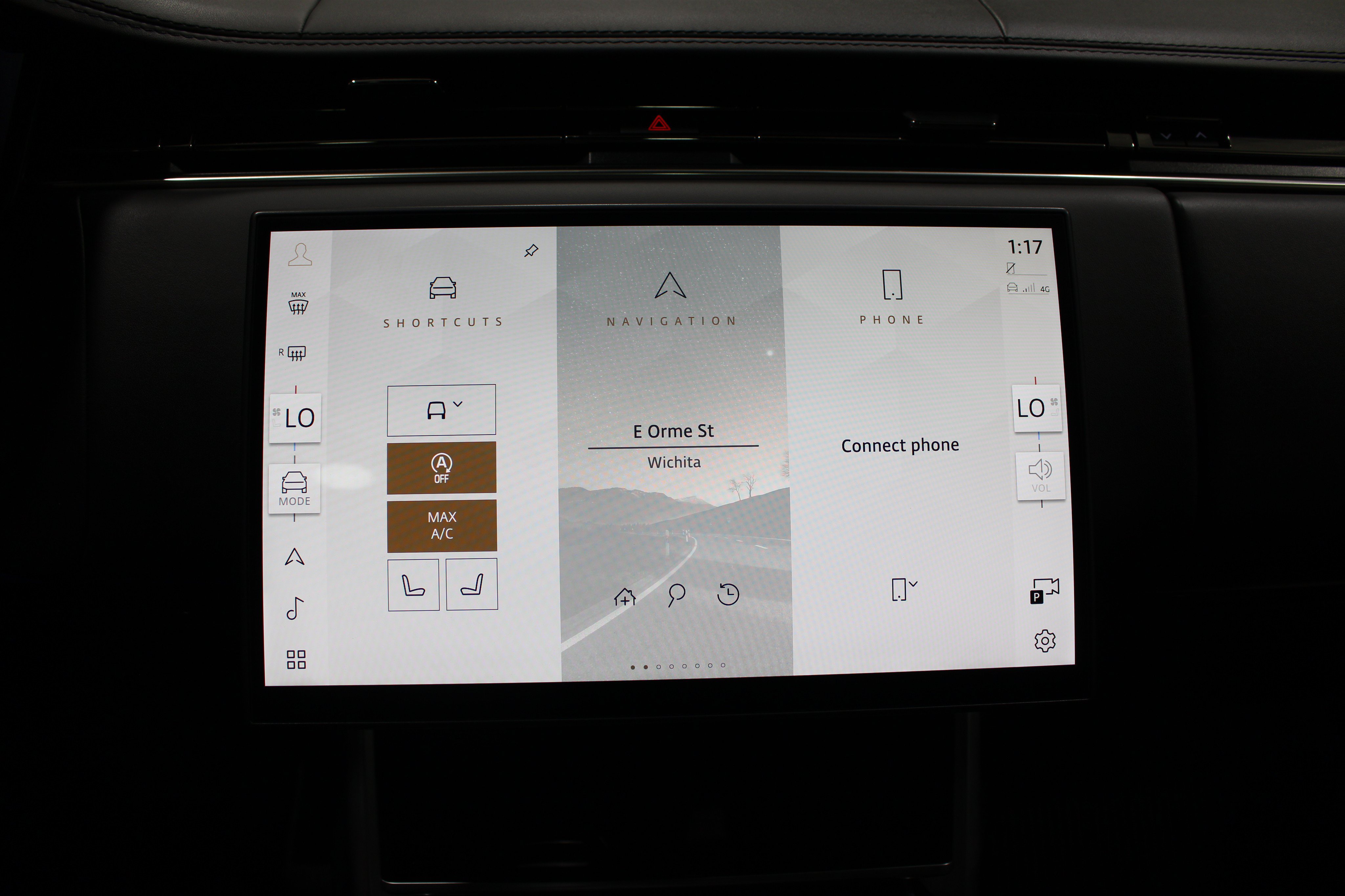 Used 2024 Land Rover Range Rover SE AWD/4WD image 15