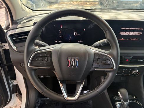 Used 2025 Buick Encore GX Preferred FWD image 22