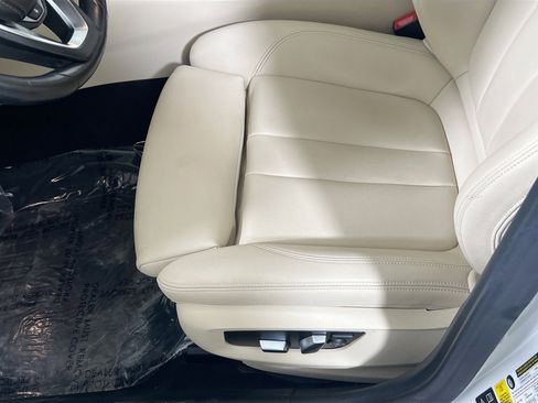 Used 2020 BMW 530i xDrive image 19