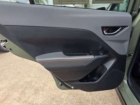 Certified 2024 Subaru Crosstrek 2.5i Limited w/ Crosstrek Mirror Package AWD/4WD image 17