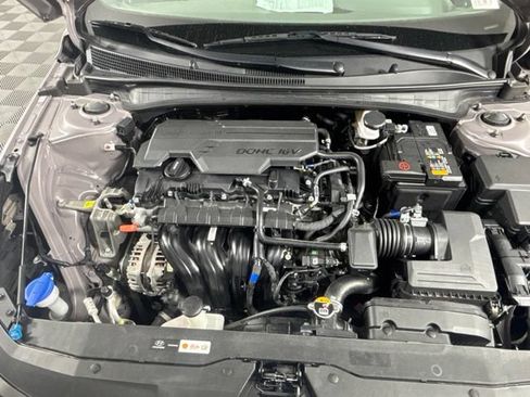 Used 2023 Hyundai Elantra SEL FWD image 25