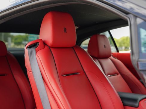 Used 2020 Rolls-Royce Wraith RWD image 25