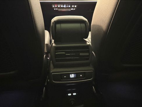 Used 2023 Audi Q4 e-tron Premium Plus w/ Premium Plus image 25