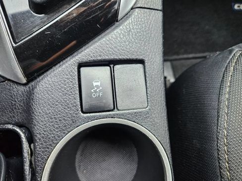 Used 2019 Toyota Corolla LE FWD image 26