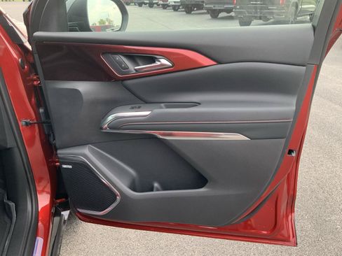 New 2026 Chevrolet Traverse RS w/ LPO, Floor Liner Package FWD image 58