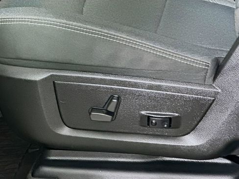 Used 2022 RAM 2500 Big Horn w/ Level C Equiment Group image 21