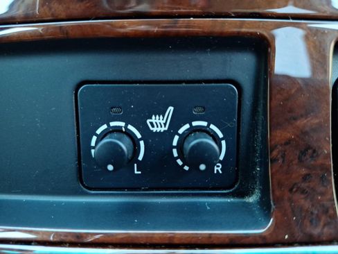 Used 2013 Toyota Highlander Limited image 26