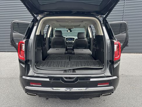 Used 2021 GMC Acadia Denali w/ Denali Technology Package AWD/4WD image 10