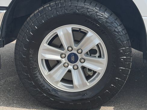 Used 2019 Ford F150 XLT AWD/4WD image 12