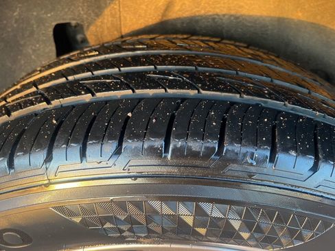 Certified 2025 Nissan Pathfinder SV image 44