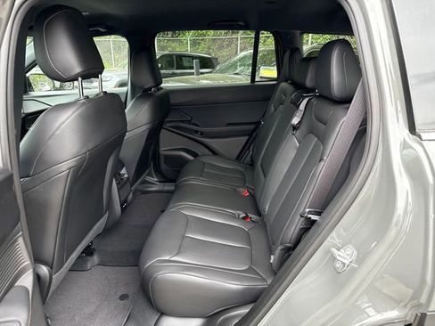 New 2026 Jeep Cherokee Limited AWD/4WD image 13