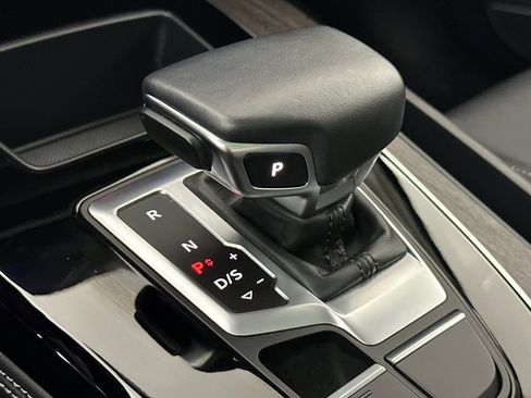 Used 2023 Audi Q5 e Premium Plus w/ Premium Plus Package image 20