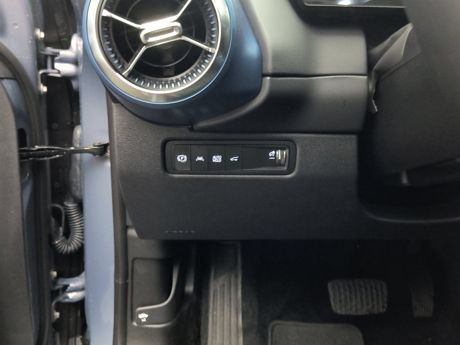 New 2026 Chevrolet Equinox EV LT FWD image 16