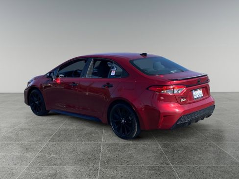 Used 2022 Toyota Corolla SE w/ Carpet Mat Package (TMS) image 3