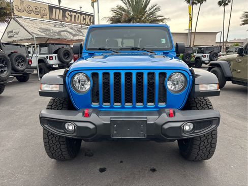 Used 2023 Jeep Gladiator Rubicon image 2