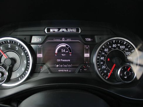 Used 2021 RAM 1500 Big Horn AWD/4WD image 15