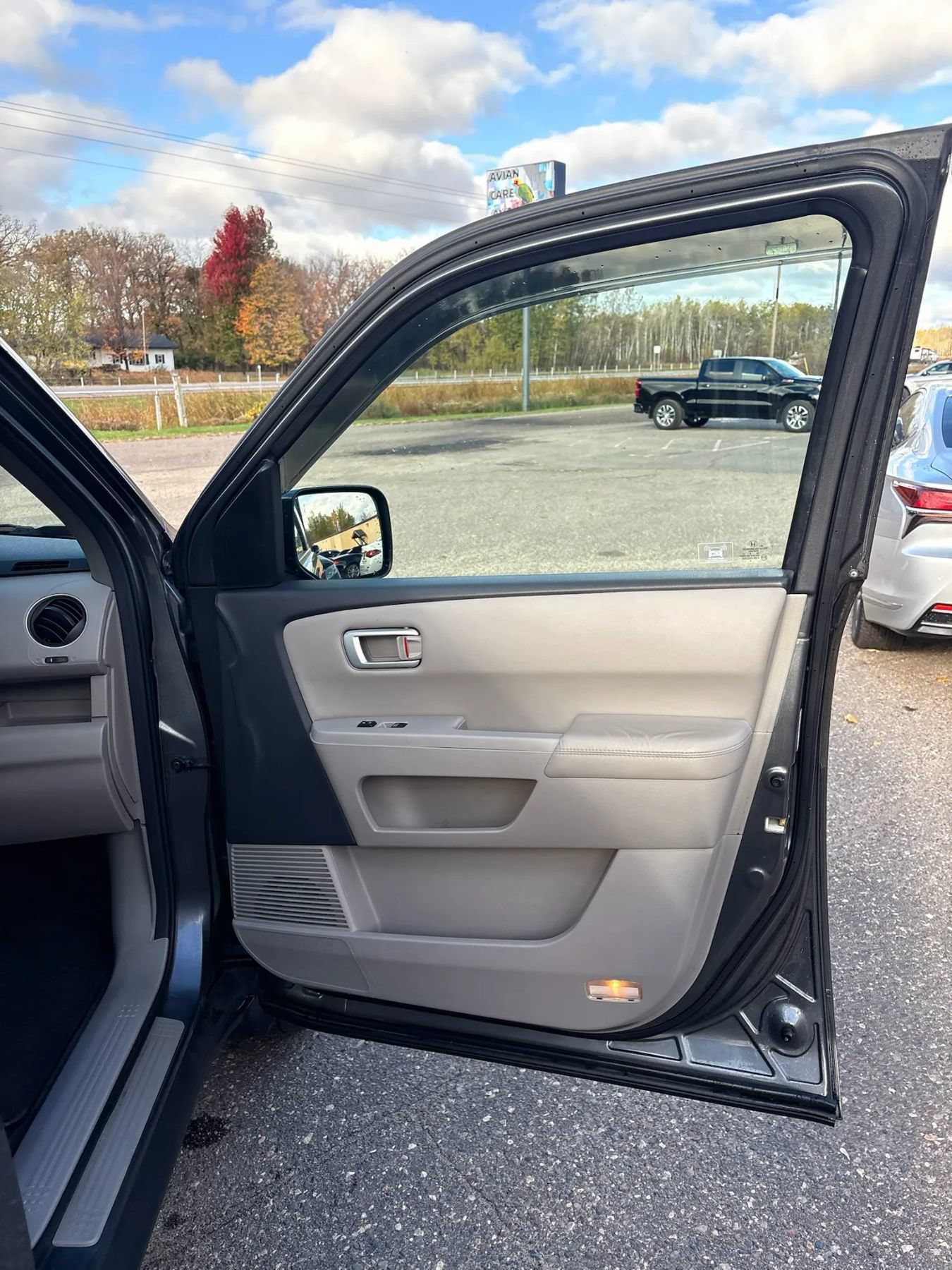 Used 2011 Honda Pilot EX-L image 33