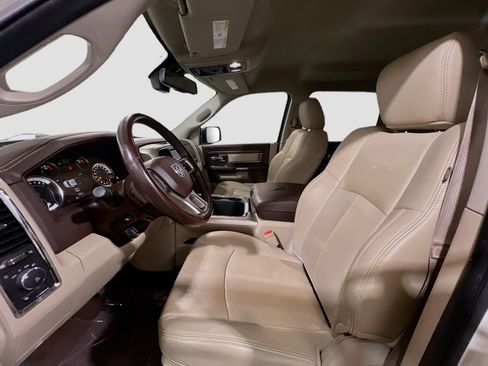 Used 2018 RAM 1500 Laramie w/ Convenience Group image 15