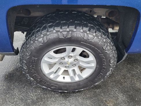 Used 2019 Chevrolet Silverado 1500 LT w/ All Star Edition AWD/4WD image 13