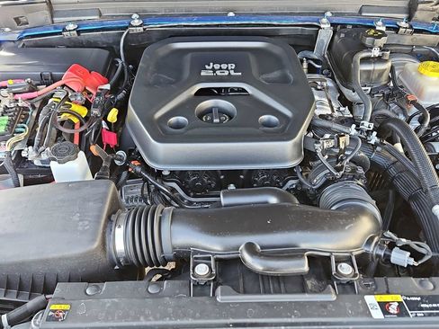 Used 2021 Jeep Wrangler Rubicon AWD/4WD image 23