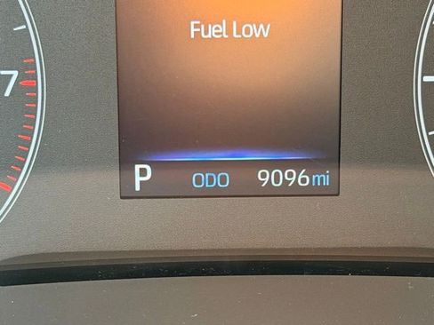 Used 2025 Toyota Corolla LE w/ LE Premium Package image 25