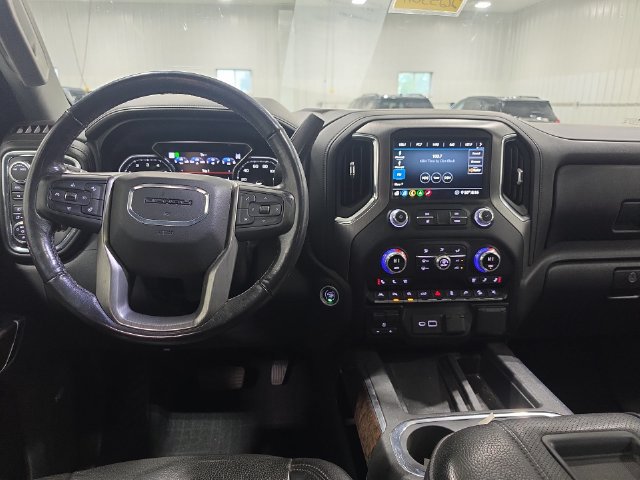 Used 2020 GMC Sierra 1500 Denali w/ Denali Ultimate Package AWD/4WD image 5