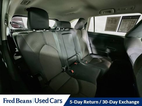 Used 2022 Toyota Highlander LE AWD/4WD image 33