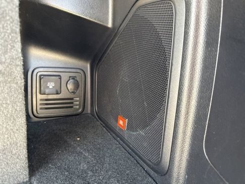 Used 2016 Toyota 4Runner Limited image 10