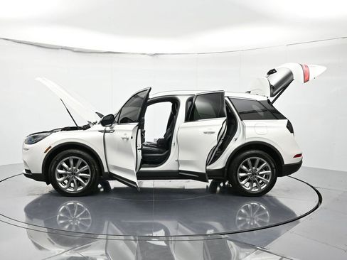 Used 2022 Lincoln Corsair FWD w/ Premium Package image 57