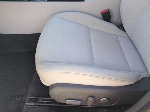 Used 2024 Hyundai Kona SEL FWD image 18