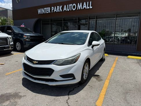 Used 2018 Chevrolet Cruze LT w/ LT Fleet Convenience Package FWD image 1