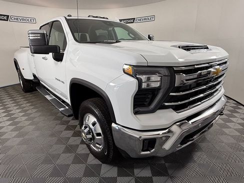 New 2026 Chevrolet Silverado 3500 LTZ w/ LTZ Plus Package AWD/4WD image 8