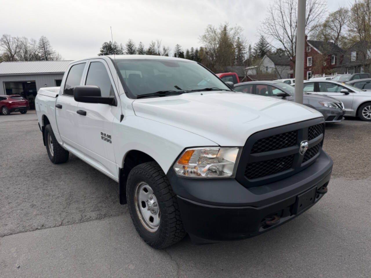 Used 2014 RAM 1500 4x4 Crew Cab w/ Remote Start & Security Group image 7
