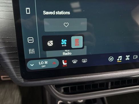 Used 2024 Rivian R1S Adventure AWD/4WD image 8