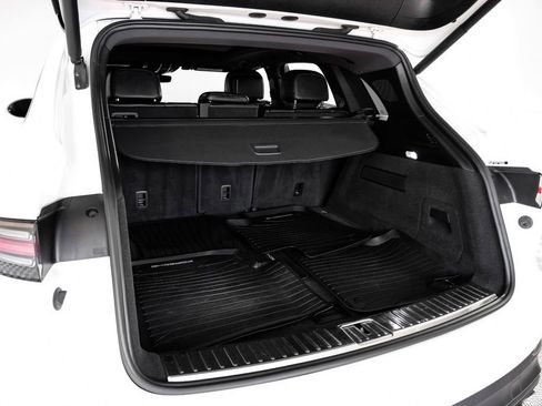 Used 2019 Porsche Cayenne S image 60