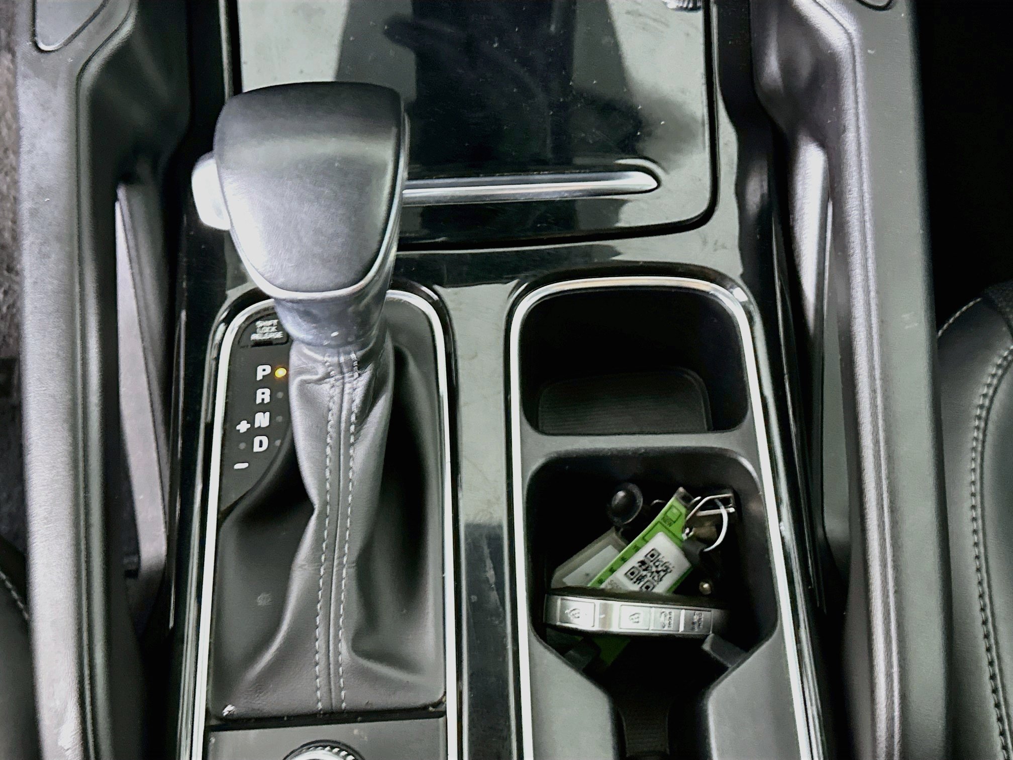 Used 2025 Kia Telluride S FWD image 25