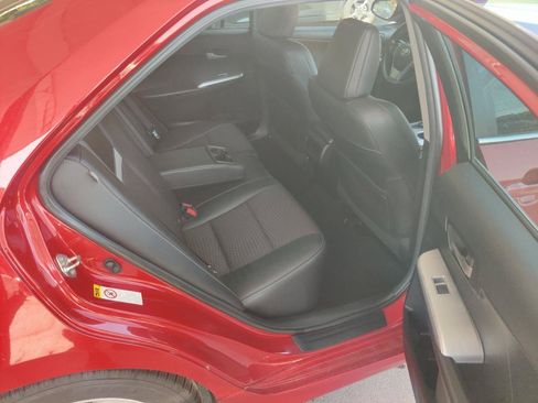 Used 2014 Toyota Camry SE FWD image 14