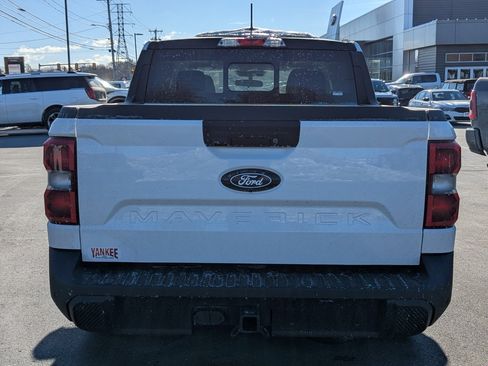 New 2026 Ford Maverick Lariat w/ Black Appearance Package image 5