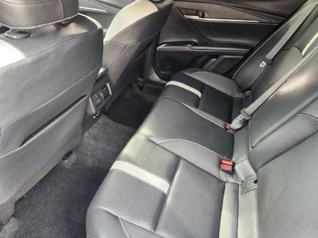 Used 2026 Toyota Camry SE w/ Convenience Package FWD image 30