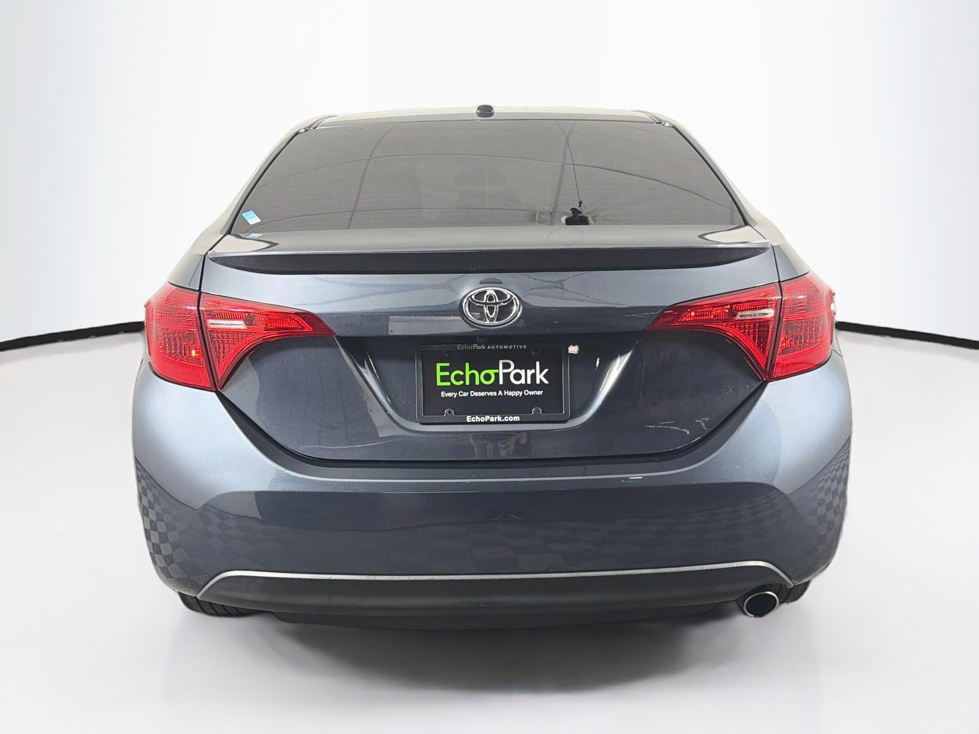 Used 2017 Toyota Corolla XSE w/ Carpet Mat Package (TMS) FWD image 7