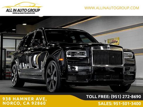 Used 2022 Rolls-Royce Cullinan w/ Dark Exterior Package image 1