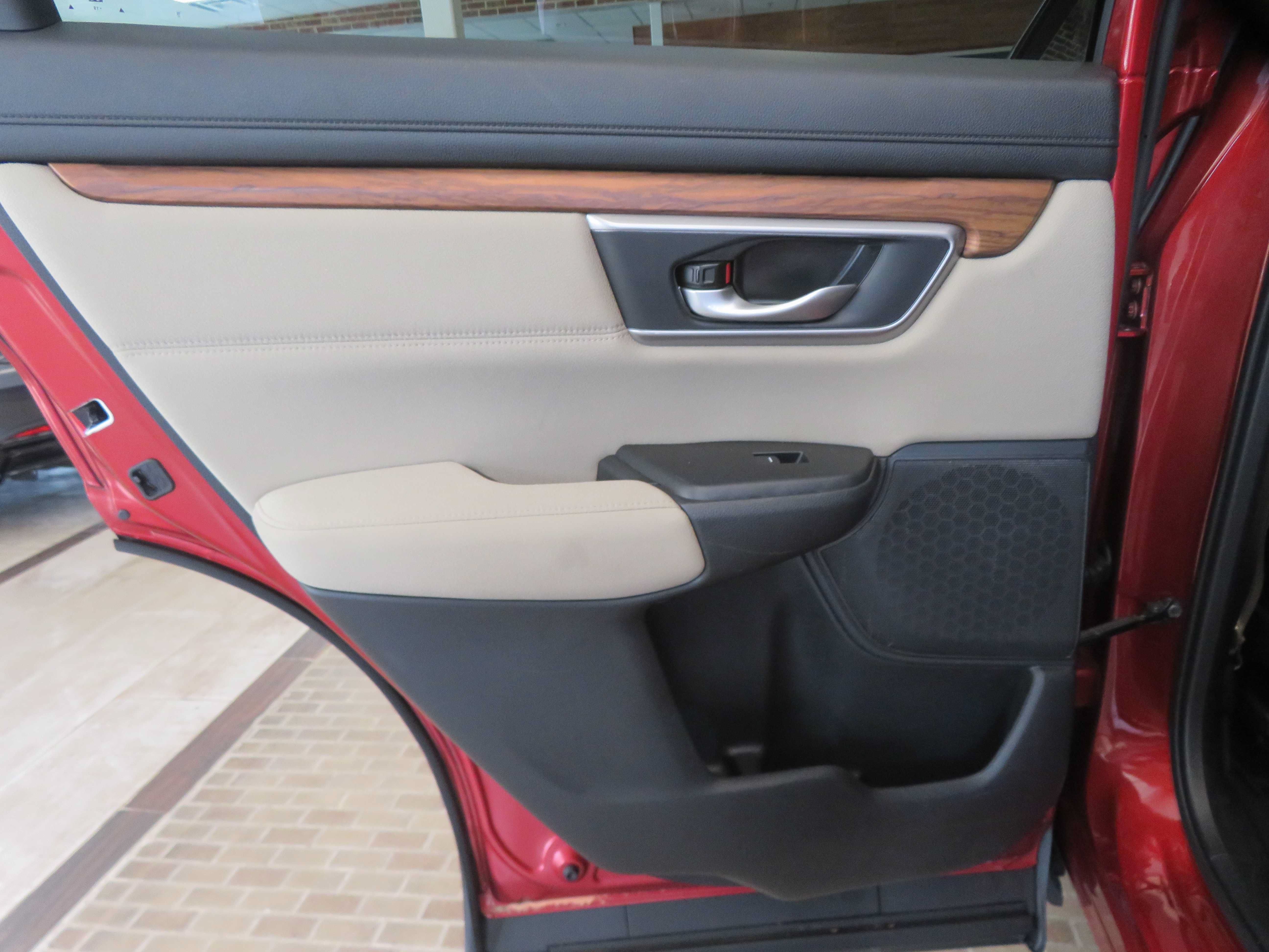 Used 2019 Honda CR-V EX image 17