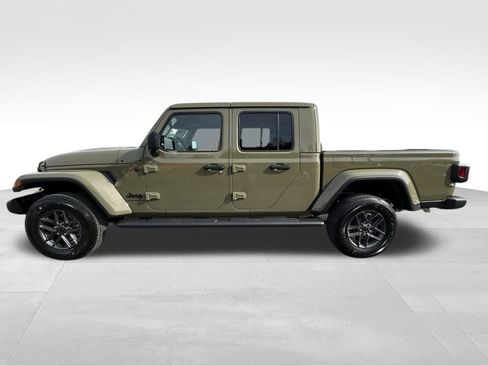 New 2026 Jeep Gladiator Sport image 22