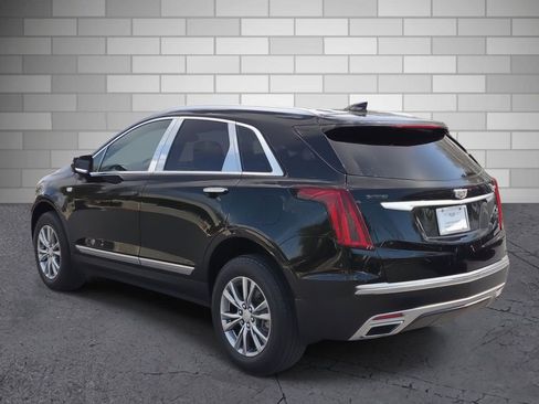 Used 2022 Cadillac XT5 Premium Luxury w/ LPO, Premium Carpet Package FWD image 3