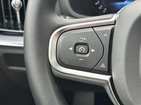 Certified 2025 Volvo S60 B5 Core FWD image 27