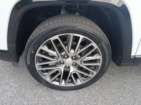 Certified 2022 Jeep Compass Limited w/ Elite Group image 2