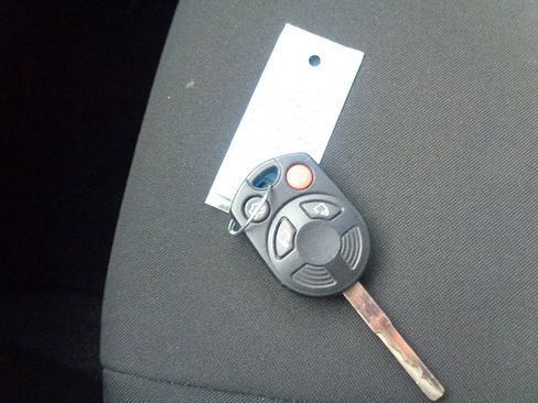 Used 2015 Ford Focus SE image 18